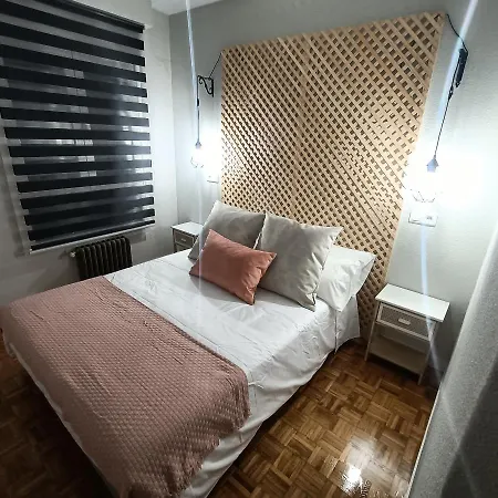 Luxury Family Homes M *