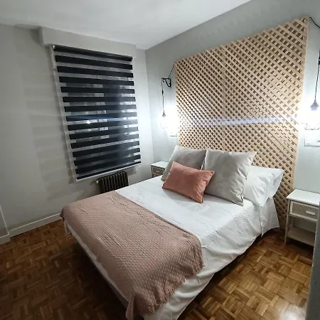 Luxury Family Homes M *