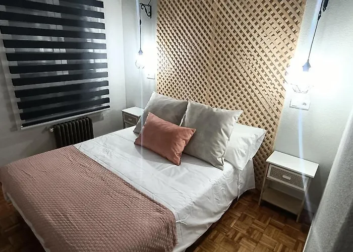 Luxury Family Homes M *